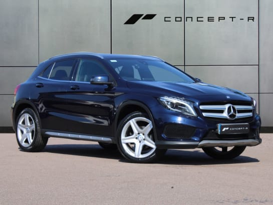 A null MERCEDES-BENZ 180 2.1 GLA200d AMG Line (Premium) SUV 5dr Diesel 7G-DCT Euro 6 (s/s) (136 ps)