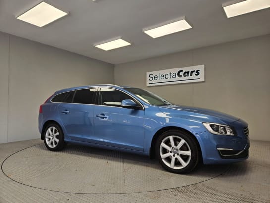 A null VOLVO V60 2.0 D3 SE LUX NAV 5d 148 BHP