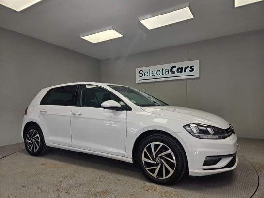 A null VOLKSWAGEN GOLF 1.0 TSI Match Hatchback 5dr Petrol Manual Euro 6 (s/s) (115 ps)