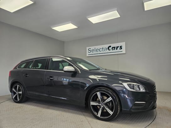 A null VOLVO V60 2.0 T4 R-Design Lux Nav Estate 5dr Petrol Manual Euro 6 (s/s) (190 ps)