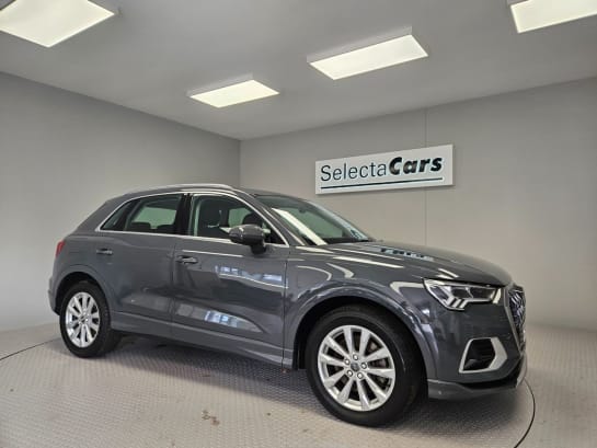 A null AUDI Q3 2.0 TFSI 40 Sport SUV 5dr Petrol S Tronic quattro Euro 6 (s/s) (190 ps)