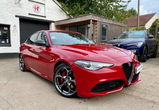 A null ALFA ROMEO GIULIA 2.0 TB VELOCE 4d 277 BHP 19" QF ALLOYS & CARBON KIT