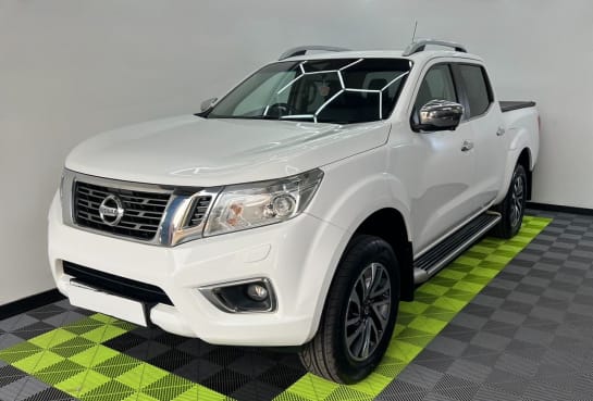 A null NISSAN NP300 NAVARA 2.3 DCI TEKNA 4X4 SHR DCB 190 BHP