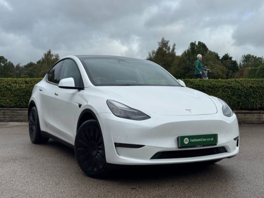 A 2022 TESLA MODEL Y (Dual Motor) Long Range SUV 5dr Electric Auto 4WDE (384 bhp)