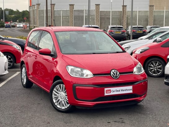 A 2017 VOLKSWAGEN UP MOVE UP