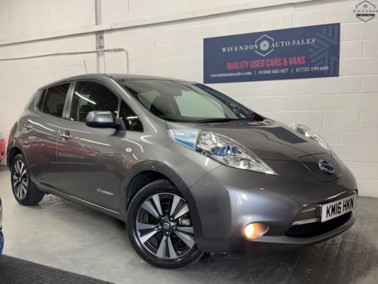 A 2016 NISSAN LEAF 24kWh Tekna