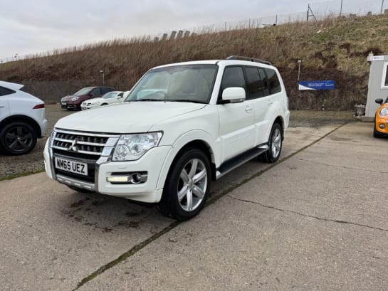 A null MITSUBISHI SHOGUN 3.2 DI-DC SG4 SUV 5dr Diesel Auto 4WD Euro 6 LWB (187 ps)