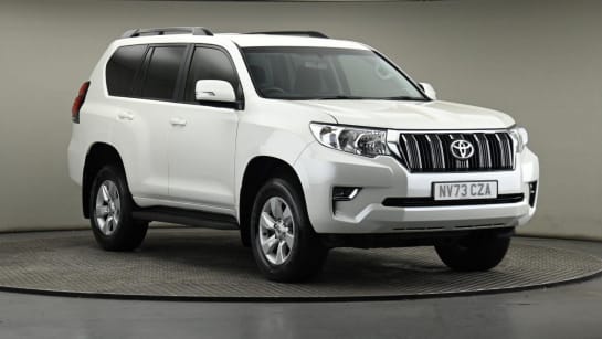 A null TOYOTA LAND CRUISER 2.8D Active SUV 5dr Diesel Auto 4WD Euro 6 (s/s) (7 Seat) (204 ps)