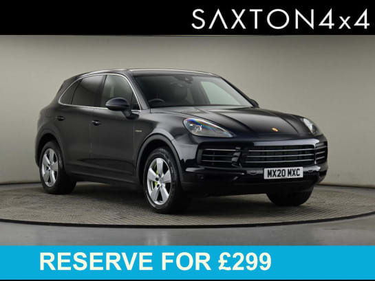 A 2020 PORSCHE CAYENNE V6