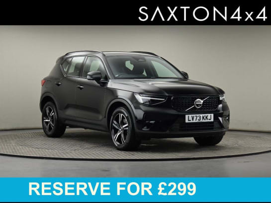 A null VOLVO XC40 Plus Dark B4 (197 hp)