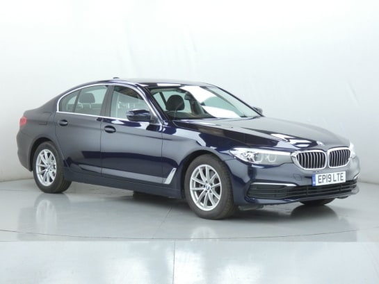 A 2019 BMW 5 SERIES 520I SE