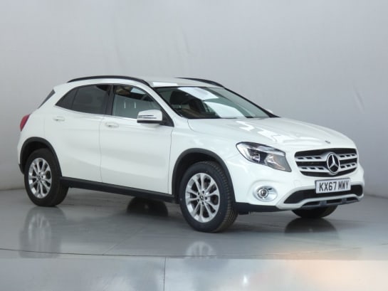 A 2017 MERCEDES GLA-CLASS GLA 200 SE