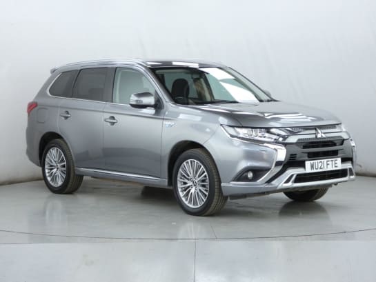 A null MITSUBISHI OUTLANDER 2.4 PHEV DESIGN 5d 222 BHP