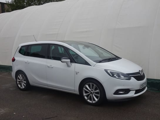 A null VAUXHALL ZAFIRA TOURER 1.4 ELITE NAV 5d 138 BHP