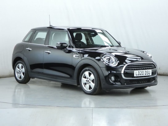 A null MINI HATCH COOPER 1.5 COOPER CLASSIC 5d 134 BHP