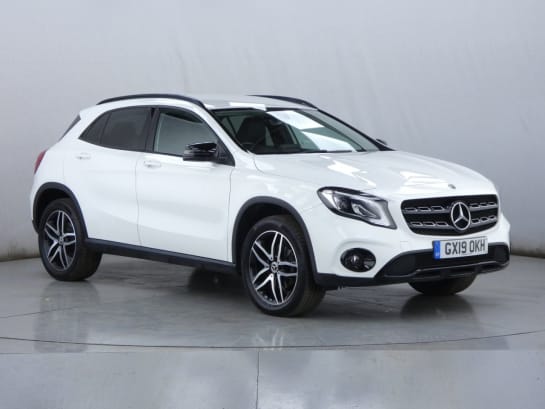 A null MERCEDES-BENZ GLA-CLASS 1.6 GLA 180 URBAN EDITION 5d 121 BHP