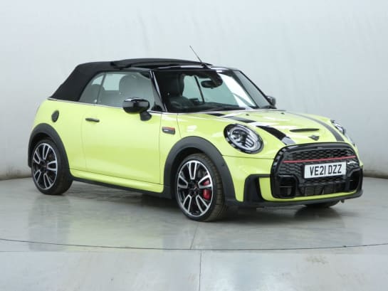 A null MINI CONVERTIBLE 2.0 JOHN COOPER WORKS 3d 228 BHP