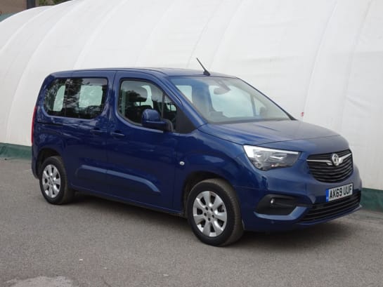 A null VAUXHALL COMBO LIFE 1.2 ENERGY S/S 5d 109 BHP