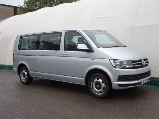 A null VOLKSWAGEN TRANSPORTER SHUTTLE 2.0 T32 TDI SHUTTLE SE BMT 5d 148 BHP