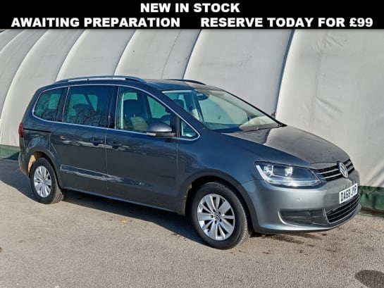 A null VOLKSWAGEN SHARAN 2.0 TDI SE Nav MPV 5dr Diesel DSG Euro 6 (s/s) (150 ps)