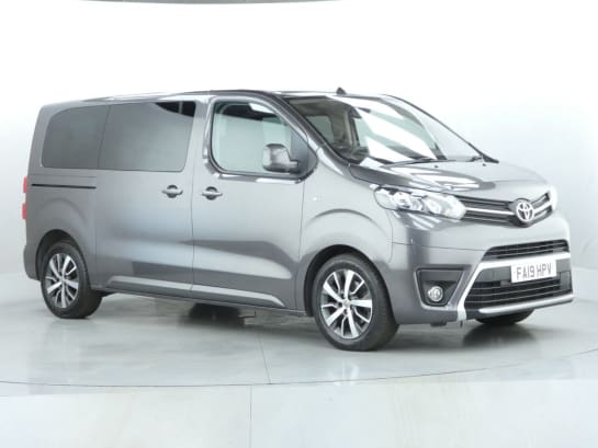 A null TOYOTA PROACE VERSO 2.0D Family Medium MPV 5dr Diesel Auto MWB Euro 6 (s/s) (8 Seat) (180 ps)