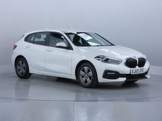 A null BMW 1 SERIES 1.5 118i SE Hatchback 5dr Petrol Manual Euro 6 (s/s) (140 ps)