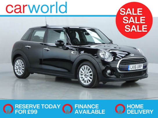A null MINI HATCH 1.5 Cooper Hatchback 5dr Petrol Auto Euro 6 (s/s) (136 ps)