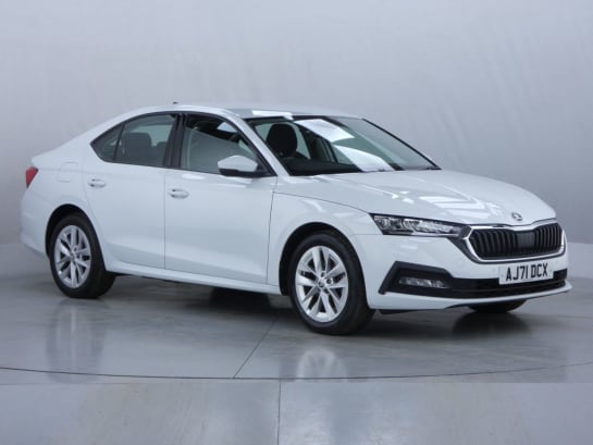 A null SKODA OCTAVIA 1.4 TSI iV 13kWh SE Technology Hatchback 5dr Petrol Plug-in Hybrid DSG Euro