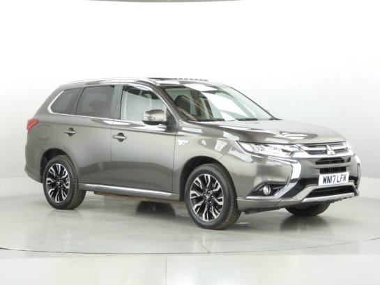A null MITSUBISHI OUTLANDER 2.0h 12kWh 4h SUV 5dr Petrol Plug-in Hybrid CVT 4WD Euro 6 (s/s) (200 ps)