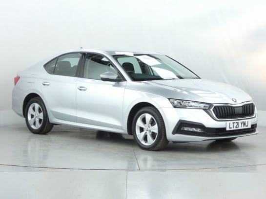 A null SKODA OCTAVIA 1.0 TSI e-TEC MHEV SE First Edition Hatchback 5dr Petrol Hybrid DSG Euro 6