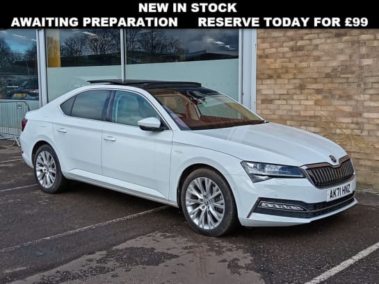 A null SKODA SUPERB 1.4 TSI iV 13kWh Laurin & Klement Hatchback 5dr Petrol Plug-in Hybrid DSG E
