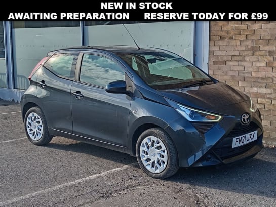 A null TOYOTA AYGO 1.0 VVT-i x-play Hatchback 5dr Petrol Manual Euro 6 (s/s) (71 ps)