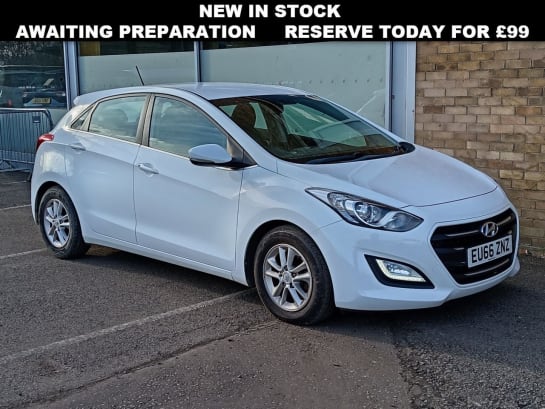 A null HYUNDAI I30 1.6 CRDi Blue Drive SE Nav Hatchback 5dr Diesel Manual Euro 6 (s/s) (110 ps