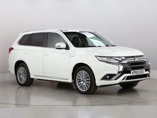 A null MITSUBISHI OUTLANDER 2.4h TwinMotor 13.8kWh Dynamic Safety SUV 5dr Petrol Plug-in Hybrid CVT 4WD