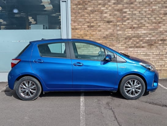 A null TOYOTA YARIS 1.5 VVT-h Icon Hatchback 5dr Petrol Hybrid E-CVT Euro 6 (s/s) (100 ps)