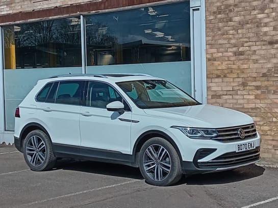 A null VOLKSWAGEN TIGUAN 1.5 TSI Elegance SUV 5dr Petrol DSG Euro 6 (s/s) (150 ps)