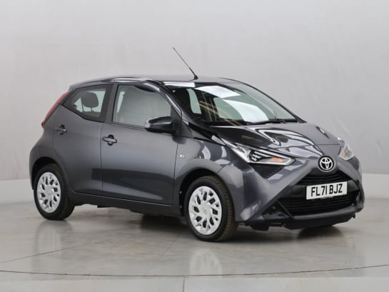 A null TOYOTA AYGO 1.0 VVT-i x-play Hatchback 5dr Petrol Manual Euro 6 (s/s) (71 ps)