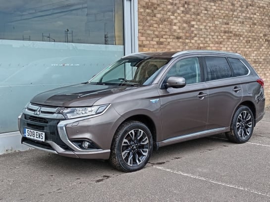 A null MITSUBISHI OUTLANDER 2.0h 12kWh Juro SUV 5dr Petrol Plug-in Hybrid CVT 4WD Euro 6 (s/s) (200 ps)