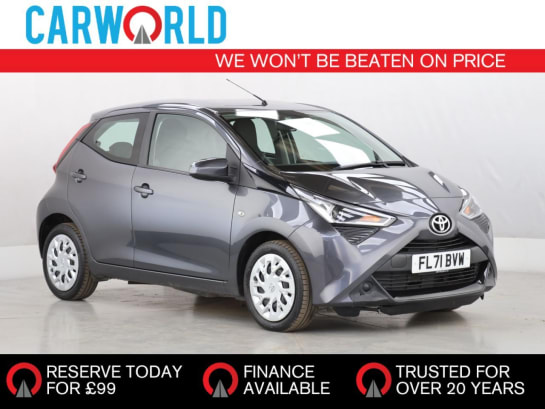 A null TOYOTA AYGO 1.0 VVT-i x-play Hatchback 5dr Petrol Manual Euro 6 (s/s) (71 ps)