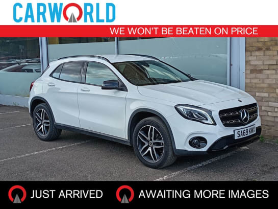 A null MERCEDES-BENZ 180 1.6 GLA180 Urban Edition SUV 5dr Petrol Manual Euro 6 (s/s) (122 ps)