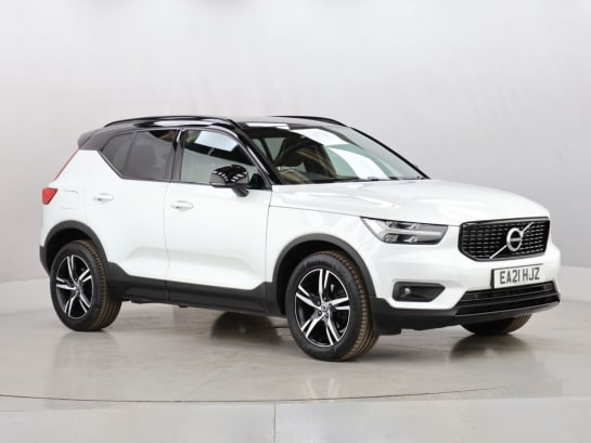 A null VOLVO XC40 1.5 T3 R-Design SUV 5dr Petrol Auto Euro 6 (s/s) (163 ps)