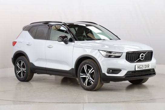 A null VOLVO XC40 1.5 T3 R-Design SUV 5dr Petrol Auto Euro 6 (s/s) (163 ps)