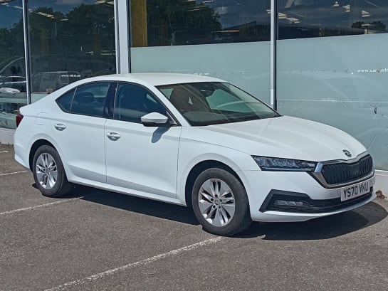 A null SKODA OCTAVIA 1.0 TSI SE Technology Hatchback 5dr Petrol Manual Euro 6 (s/s) (110 ps)