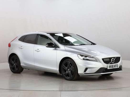 A null VOLVO V40 2.0 D3 R-Design Pro Hatchback 5dr Diesel Manual Euro 6 (s/s) (150 ps)