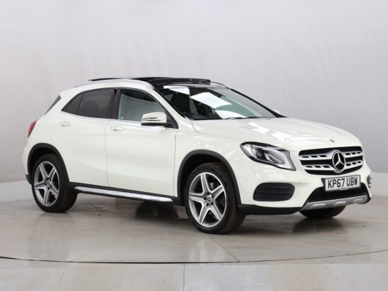 A null MERCEDES-BENZ GLA CLASS 2.1 GLA220d AMG Line (Premium Plus) SUV 5dr Diesel 7G-DCT 4MATIC Euro 6 (s/