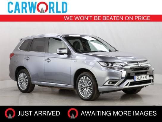 A 2019 MITSUBISHI OUTLANDER 2.4h TwinMotor 13.8kWh 5hs SUV 5dr Petrol Plug-in Hybrid CVT 4WD Euro 6 (s/