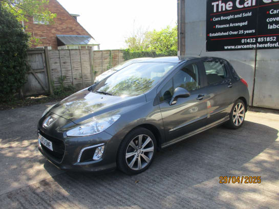 A 2013 PEUGEOT 308 E-HDI ACTIVE NAVIGATION VERSION 5-Door