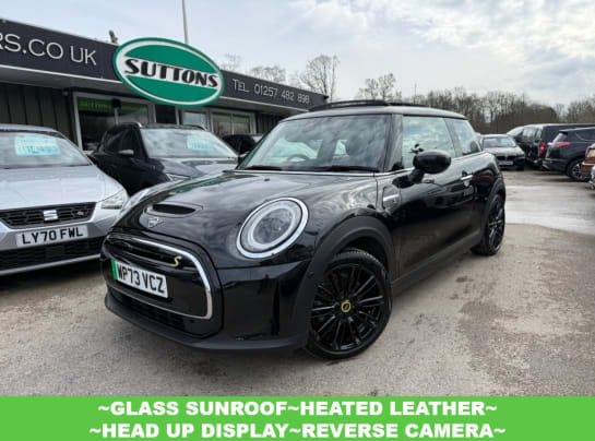 A null MINI ELECTRIC HATCH Cooper SE 32.6kWh Level 3 Hatchback 3dr Electric Auto (184 ps) MINI WARRANT