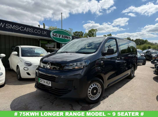 A null VAUXHALL VIVARO-E LIFE 75kWh Combi XL MPV 5dr Electric Auto LWB (9 Seat, 7.4kW Charger) (136 ps) G
