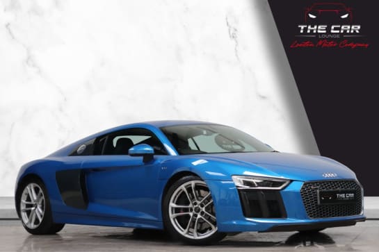 A 2017 AUDI R8 V10 QUATTRO